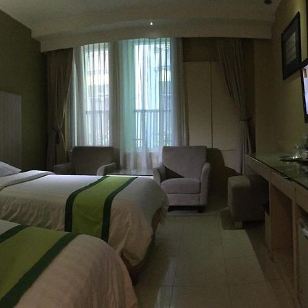 Hotel Wisata Niaga Purwokerto Exterior foto