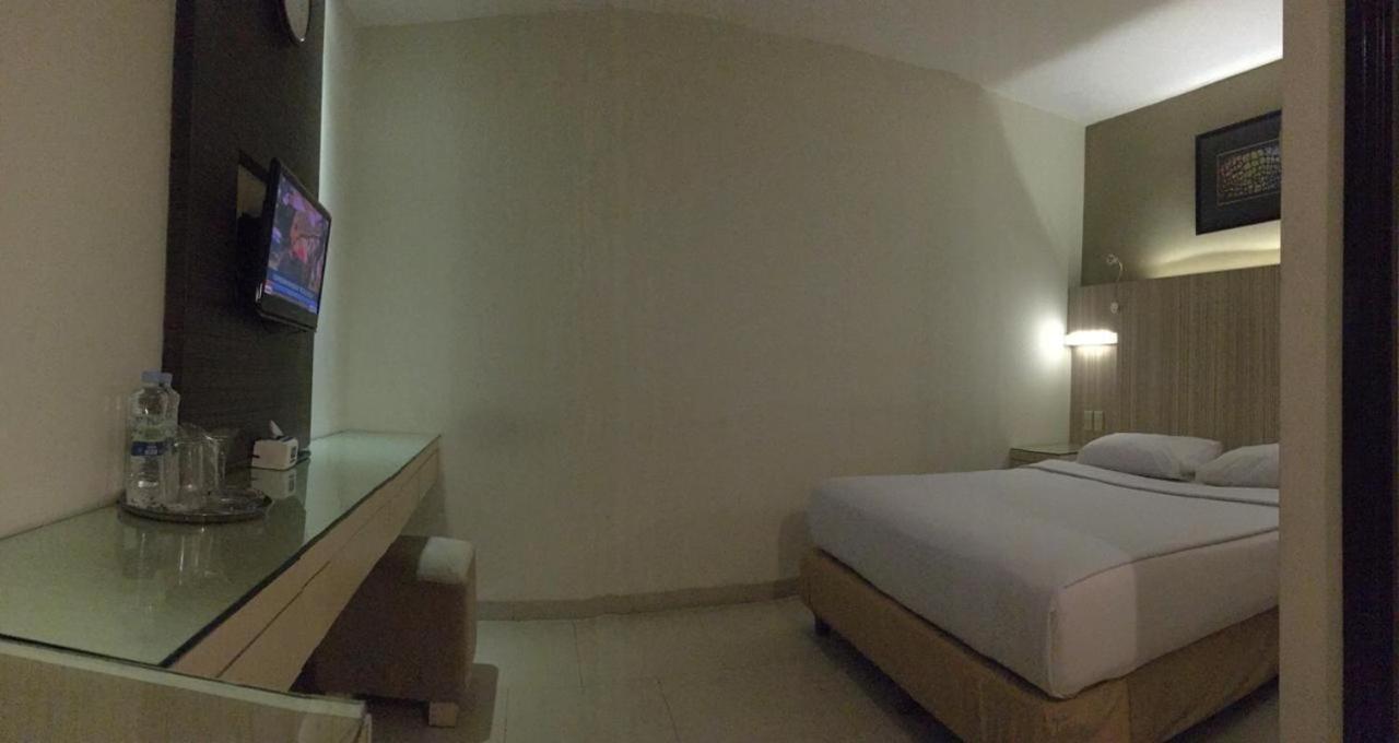 Hotel Wisata Niaga Purwokerto Exterior foto